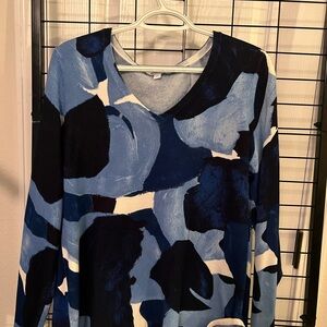 Chico's Blue Black White Abstract V-Neck Long Sleeve Top